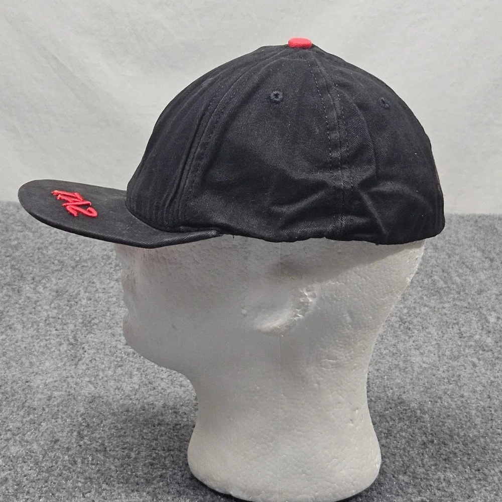 Vintage Tasmanian Devil Looney Tunes Hat XL Black Taz 90s Made in USA Nostalgia
